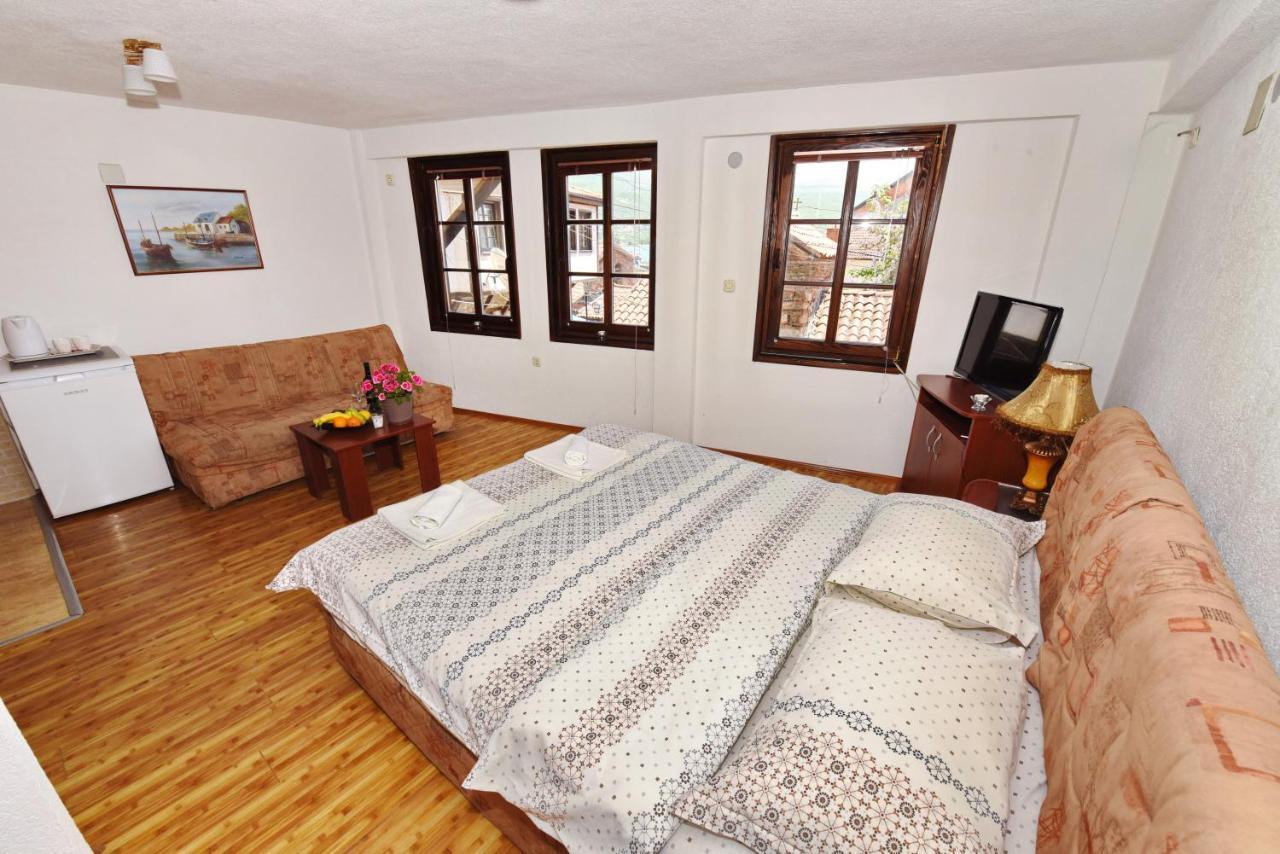 Villa Sapkar Lake View أوهغيد المظهر الخارجي الصورة